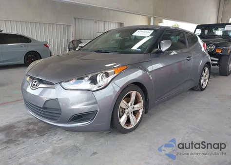 2013 Hyundai Veloster Base W/Black z USA, uszkodzony, nr VIN KMHTC6AD6DU131842